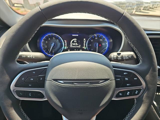 2027 Chrysler Pacifica Select AWD