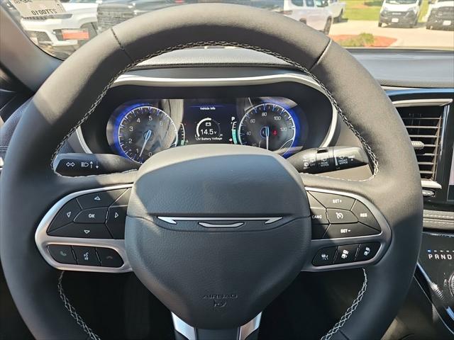 2027 Chrysler Pacifica Select AWD