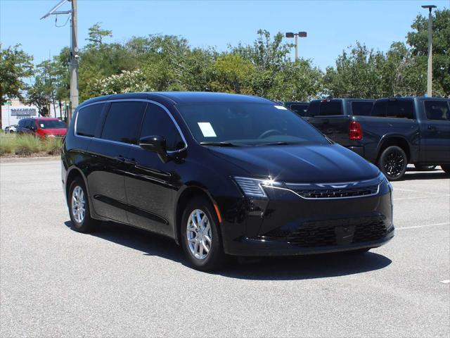 2027 Chrysler Pacifica PACIFICA SELECT