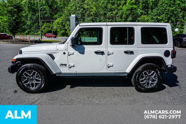 2025 Jeep Wrangler 4-Door Sahara 4x4