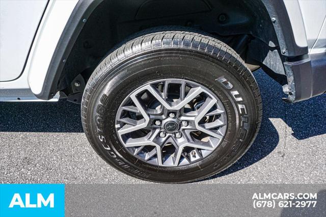 2025 Jeep Wrangler 4-Door Sahara 4x4
