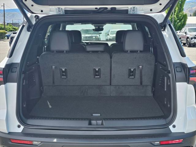 2026 Chevrolet Traverse AWD LT