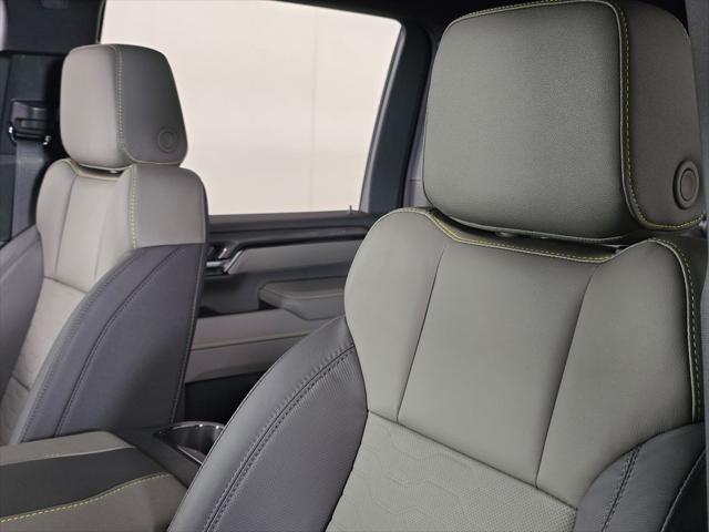 2026 Chevrolet Silverado 2500HD Crew Cab, Standard Bed, XR2, 4WD