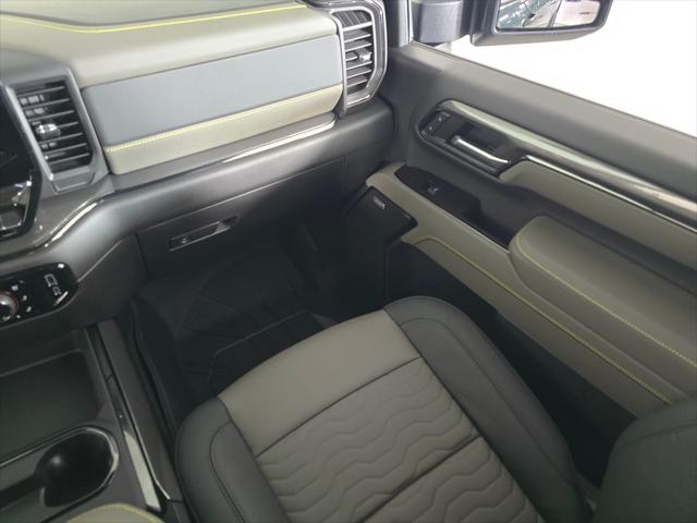 2026 Chevrolet Silverado 2500HD Crew Cab, Standard Bed, XR2, 4WD