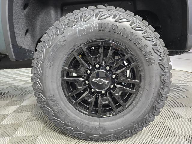 2026 Chevrolet Silverado 2500HD Crew Cab, Standard Bed, XR2, 4WD
