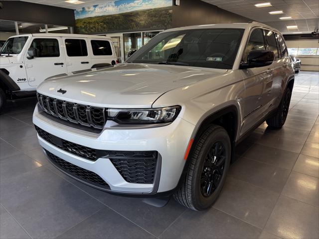 2026 Jeep Grand Cherokee GRAND CHEROKEE LAREDO ALTITUDE 4X4 2026 Jeep Grand Cherokee GRAND CHEROKEE LAREDO ALTITUDE 4X4