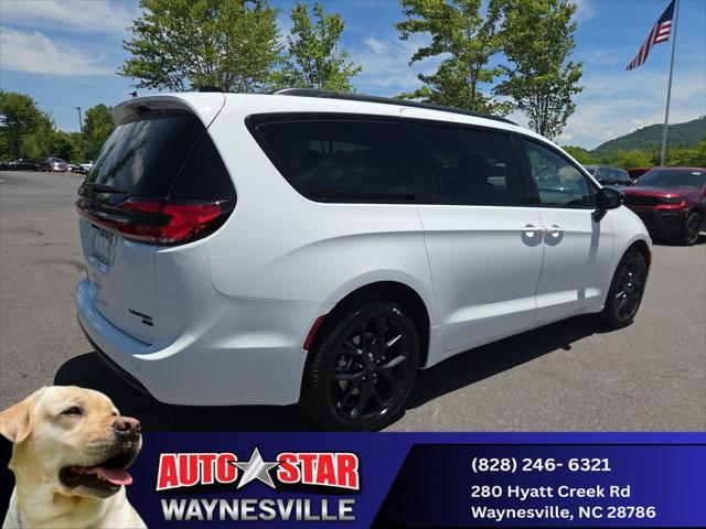 2027 Chrysler Pacifica PACIFICA LIMITED AWD