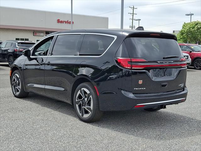 2027 Chrysler Pacifica PACIFICA LIMITED AWD 2027 Chrysler Pacifica PACIFICA LIMITED AWD