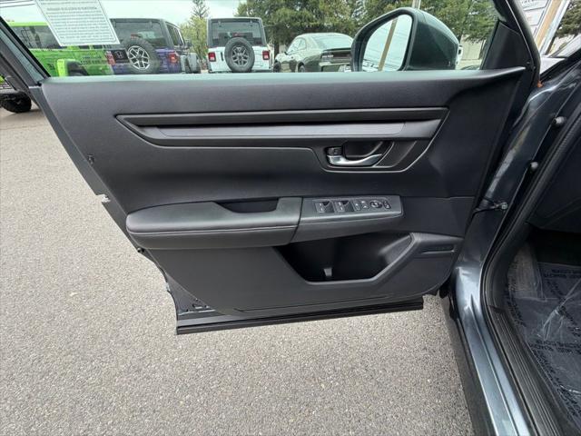 2025 Honda CR-V LX AWD