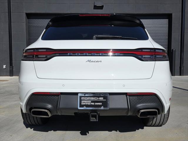 2025 Porsche Macan Unknown