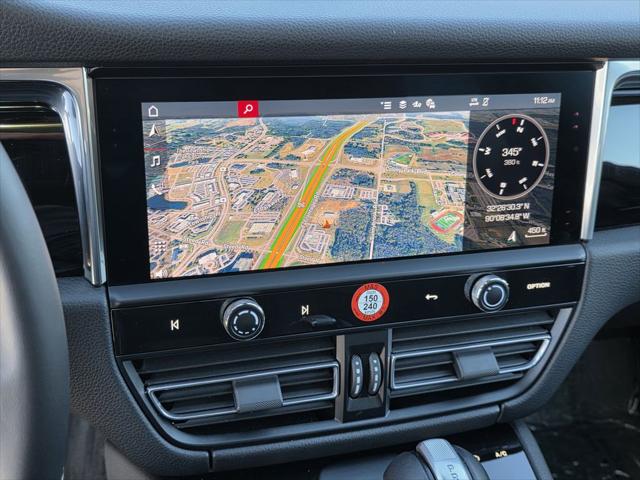 2025 Porsche Macan Unknown