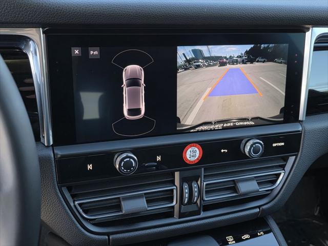 2025 Porsche Macan Unknown