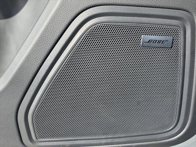 2025 Porsche Macan Unknown