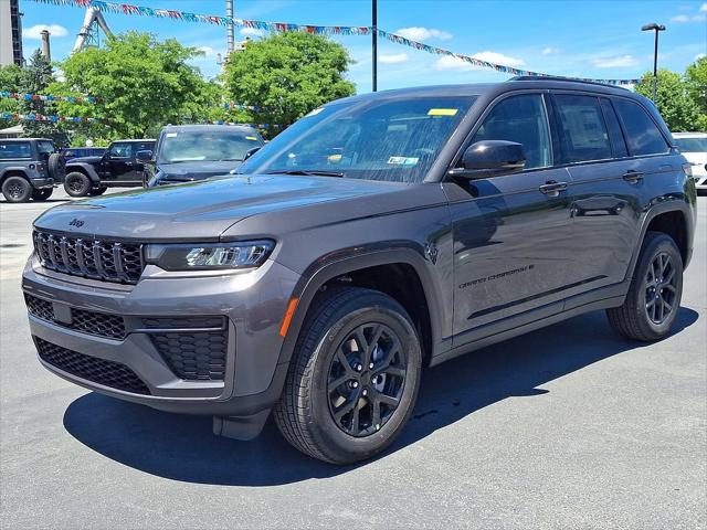 2026 Jeep Grand Cherokee GRAND CHEROKEE LAREDO ALTITUDE 4X4 2026 Jeep Grand Cherokee GRAND CHEROKEE LAREDO ALTITUDE 4X4