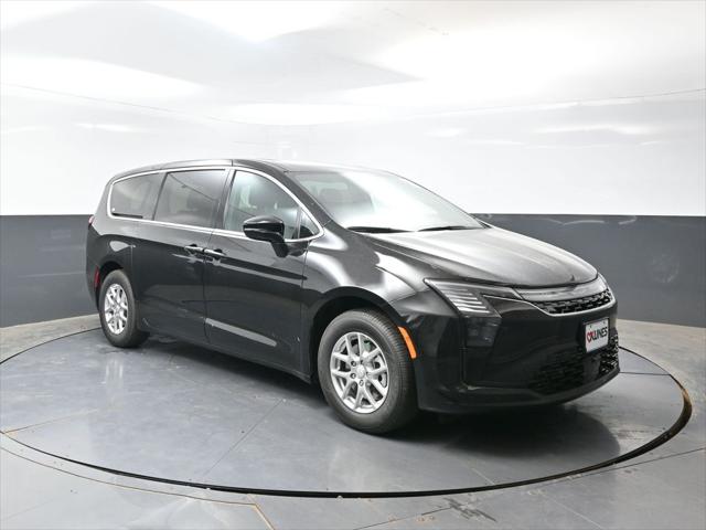 2027 Chrysler Pacifica PACIFICA SELECT