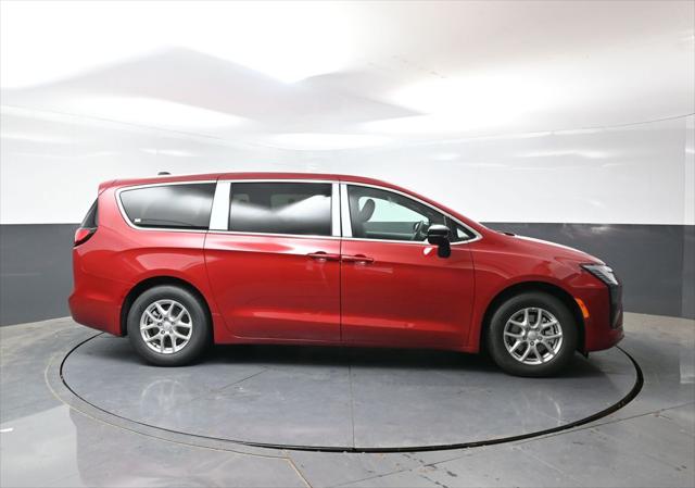 2027 Chrysler Pacifica PACIFICA SELECT
