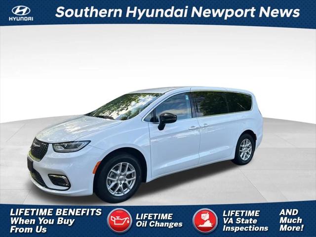 2024 Chrysler Pacifica Touring L 2024 Chrysler Pacifica Touring L