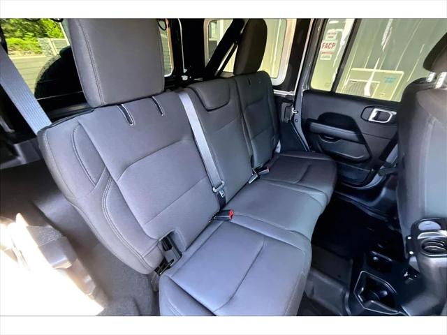 2023 Jeep Wrangler 4-Door Sahara