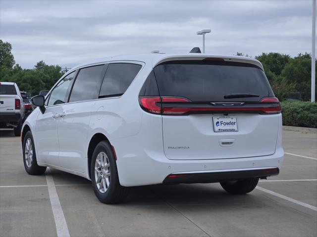 2027 Chrysler Pacifica PACIFICA SELECT