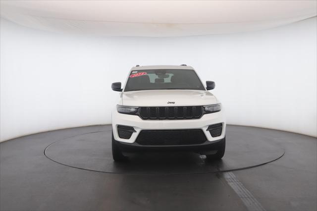 2024 Jeep Grand Cherokee Altitude 4x4