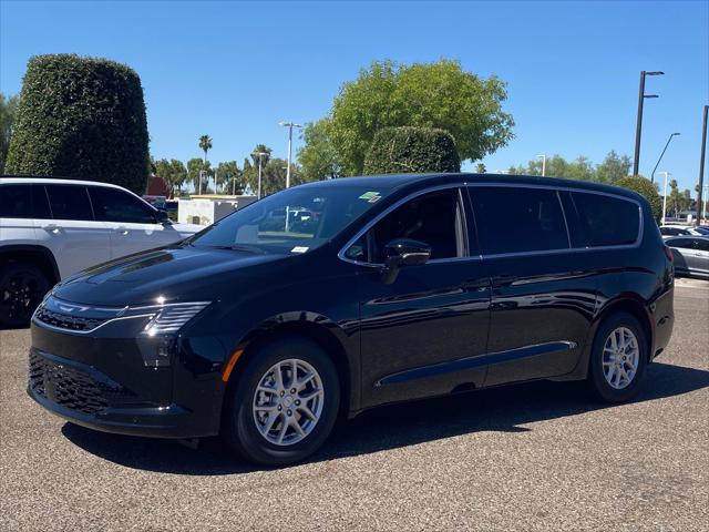 2027 Chrysler Pacifica PACIFICA SELECT