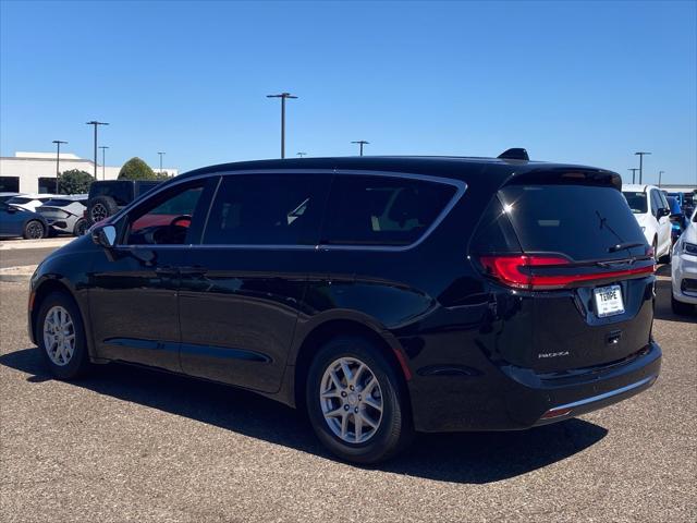 2027 Chrysler Pacifica PACIFICA SELECT