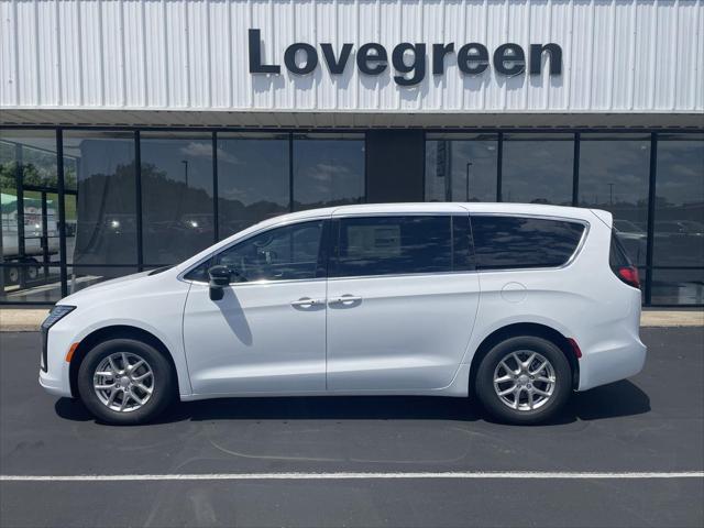 2027 Chrysler Pacifica PACIFICA SELECT