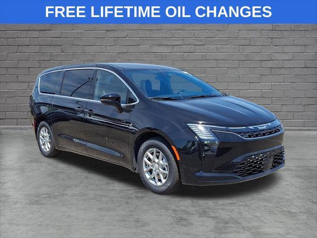 2027 Chrysler Pacifica Select for sale in Lumberton, NJ