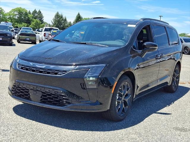 2027 Chrysler Pacifica Limited
