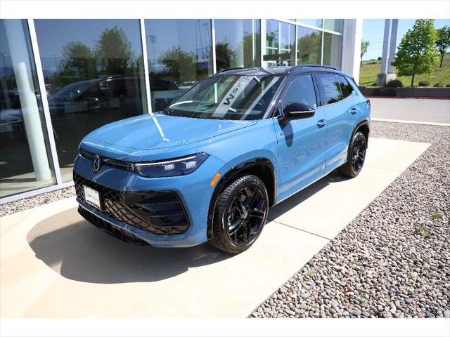 2026 Volkswagen Tiguan SE R-Line Black for sale in Medford, OR