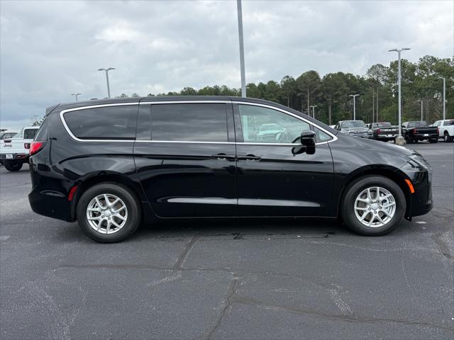 2027 Chrysler Pacifica PACIFICA SELECT