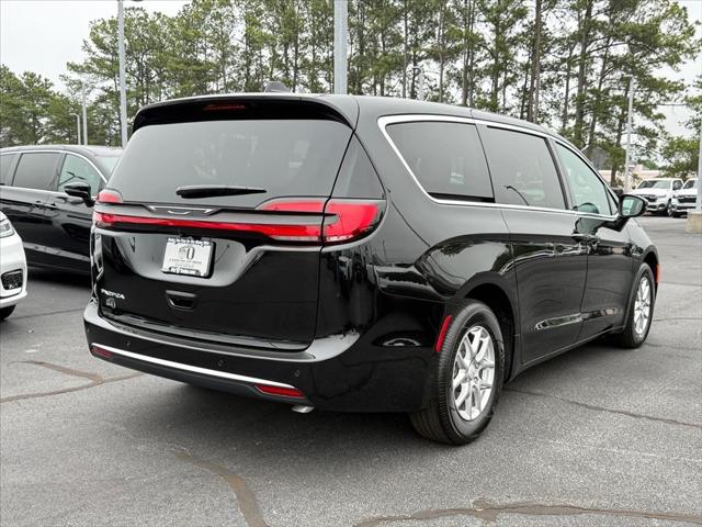 2027 Chrysler Pacifica PACIFICA SELECT