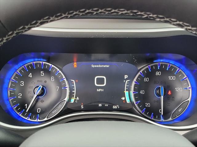 2027 Chrysler Pacifica Select