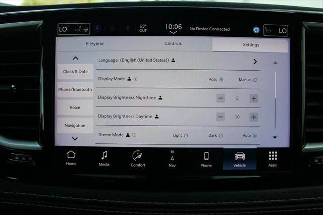 2024 Chrysler Pacifica Hybrid Select