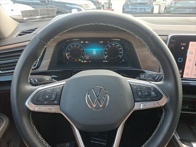 2024 Volkswagen Atlas 2.0T SE w/Technology