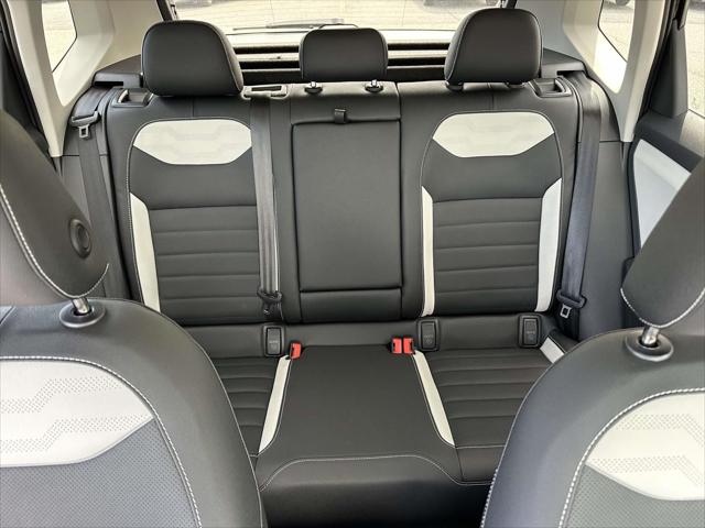 2026 Volkswagen Taos SEL