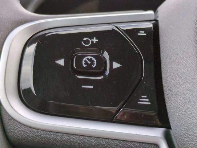 2026 Volvo XC90 Plus, B6 AWD Gas mild hybrid, Gasoline, Bright, 6 Seats