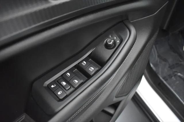 2025 Jeep Grand Cherokee Altitude 4x4