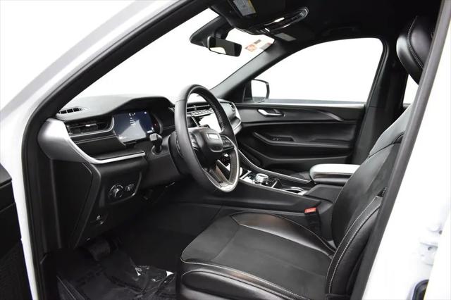 2025 Jeep Grand Cherokee Altitude 4x4