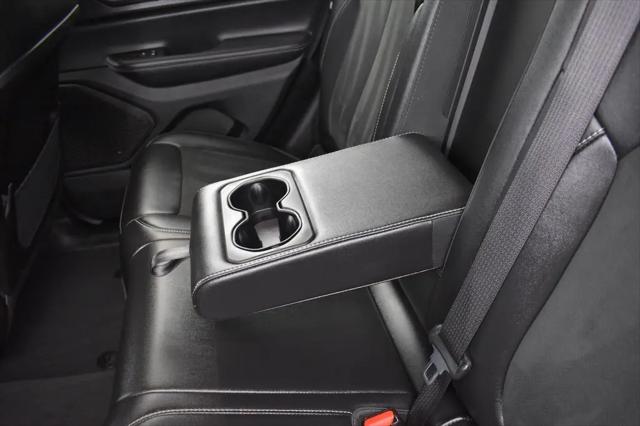 2025 Jeep Grand Cherokee Altitude 4x4