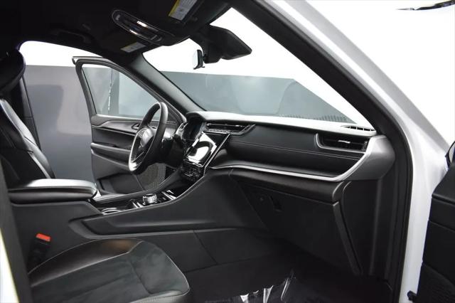 2025 Jeep Grand Cherokee Altitude 4x4