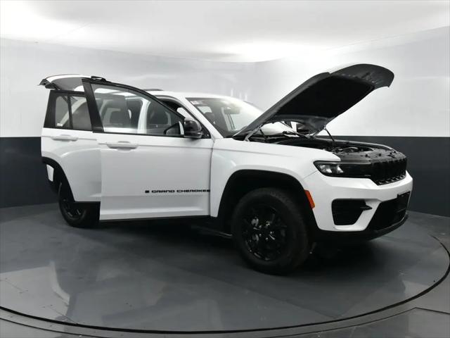 2025 Jeep Grand Cherokee Altitude 4x4