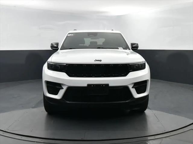2025 Jeep Grand Cherokee Altitude 4x4