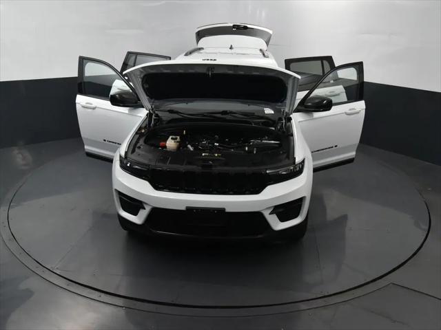 2025 Jeep Grand Cherokee Altitude 4x4