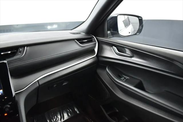 2025 Jeep Grand Cherokee Altitude 4x4