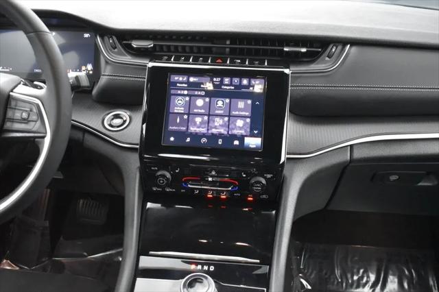 2025 Jeep Grand Cherokee Altitude 4x4