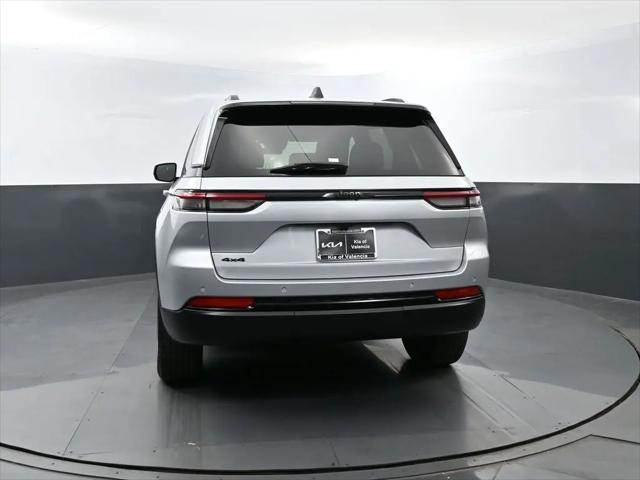 2025 Jeep Grand Cherokee Altitude 4x4