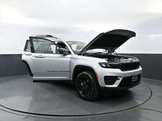 2025 Jeep Grand Cherokee Altitude 4x4