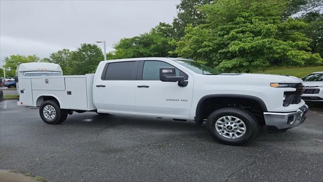 2025 Chevrolet Silverado 2500HD 4WD Crew Cab Long Bed Work Truck