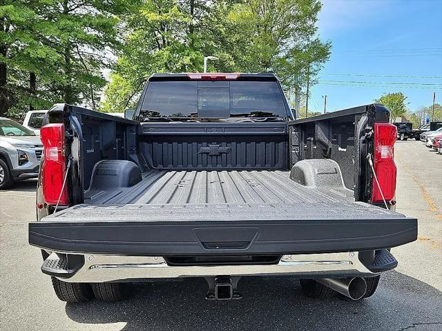 2026 Chevrolet Silverado 3500HD Crew Cab, Long Bed, LT Dual Rear Wheel, RWD